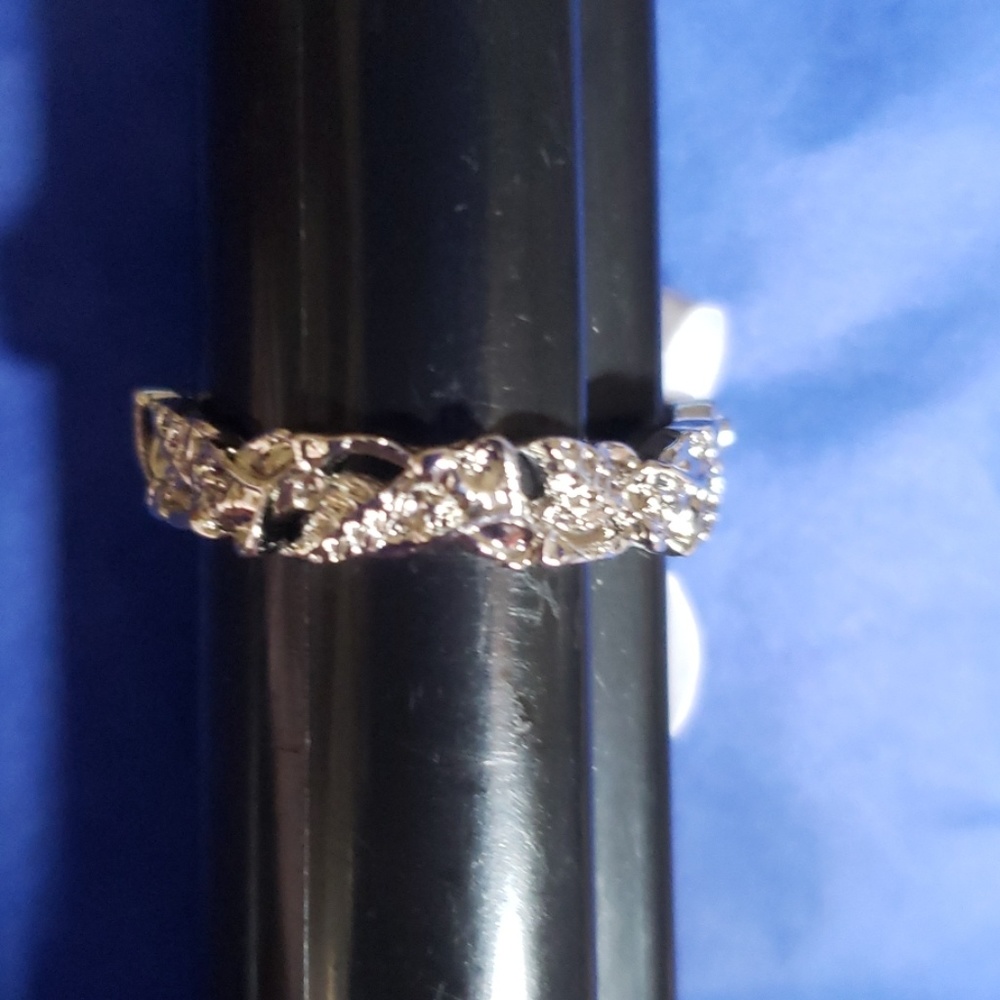 RING SIZE 91/2-10